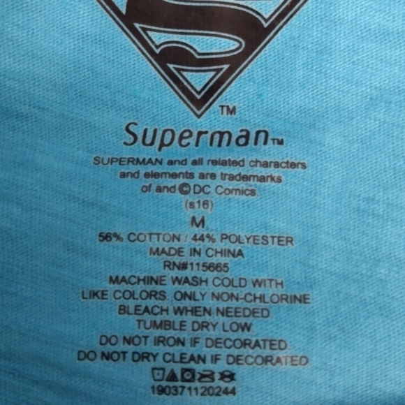 DC Comics Superman T-shirt, sz M, Lt Blue/White,  Pre-owned - Picture 3 of 3